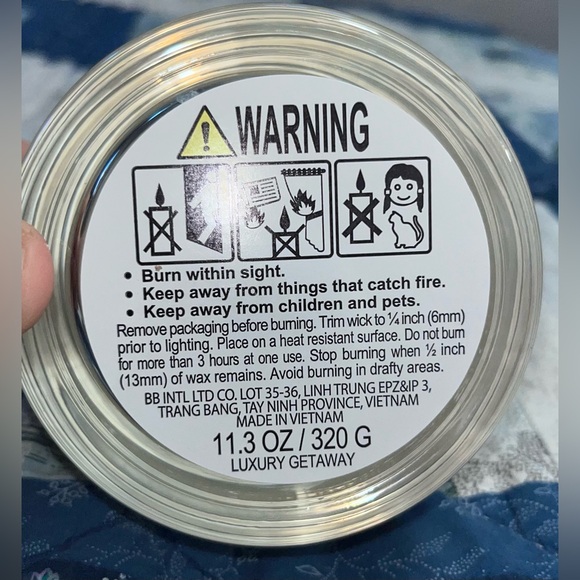 NEW! BB INTL. Luxury Getaway Gold Rim Scented Candle 11.3oz - Picture 5 of 6